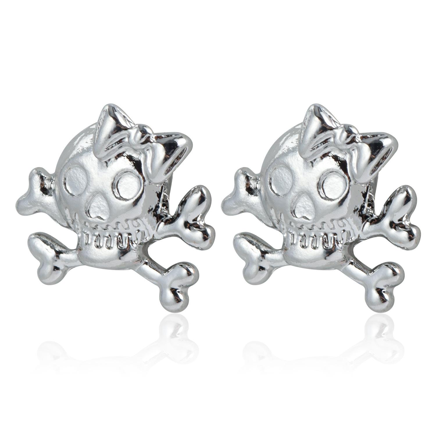 

Personalized skull retro stud earrings, gothic rock skull cool and handsome earrings