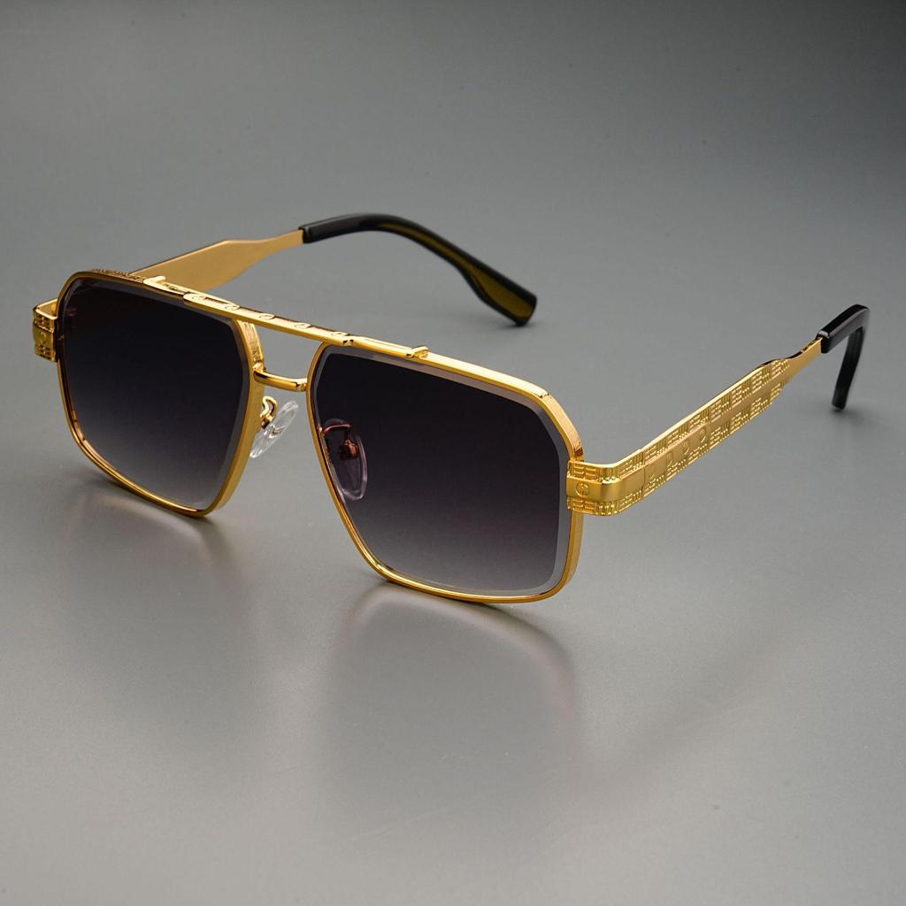 Chic European & American Carved Anti-UV Sunglasses for Trendy Driving