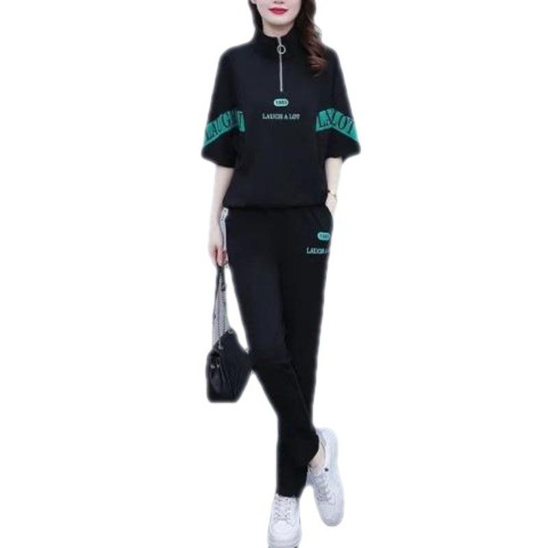 Fashionable Casual Sports Outfit for Women - Summer Printed Short-sleeved Loose Two-piece Set