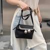 Minimalistisches Designer-Kisslock-Tasche Damen Weiches genarbtes Leder Übergroßer Metallkugelverschluss Umhängetasche Tägliches Pendeln Schultertasche