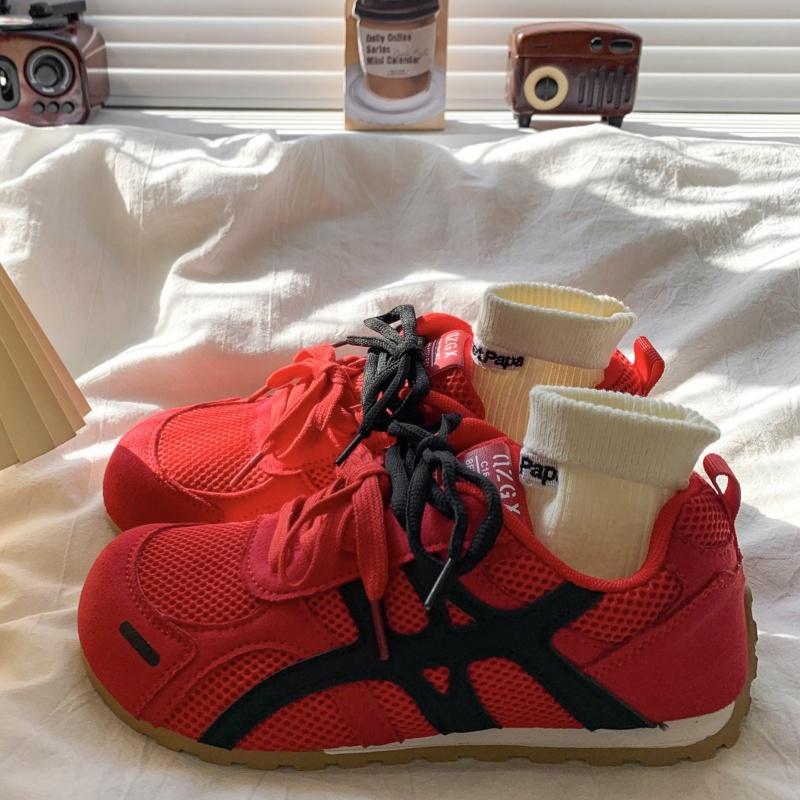 Fashion 2025 Spring Autumn New Fashion Korean Style Soft Bottom Anti Slippery Sneakers Casual Versatile Running Comfy Women Sneakers