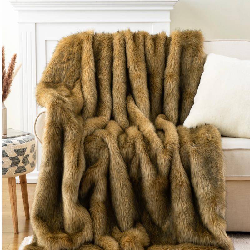 Luxury Fox Fur Throw Blanket Winter Warm Fluffy Soft Blankets Bedspread On the Bed Faux Fur Blanket Plaid Throw for Sofa Towel