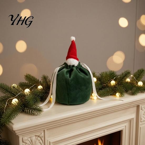 Holiday Candy Packaging Bags Christmas Drawstring Gift with Santa Hat, Reusable Velvet Xmas Goodie Sacks, Festive Claus Pouches Apple Treat Pouch for