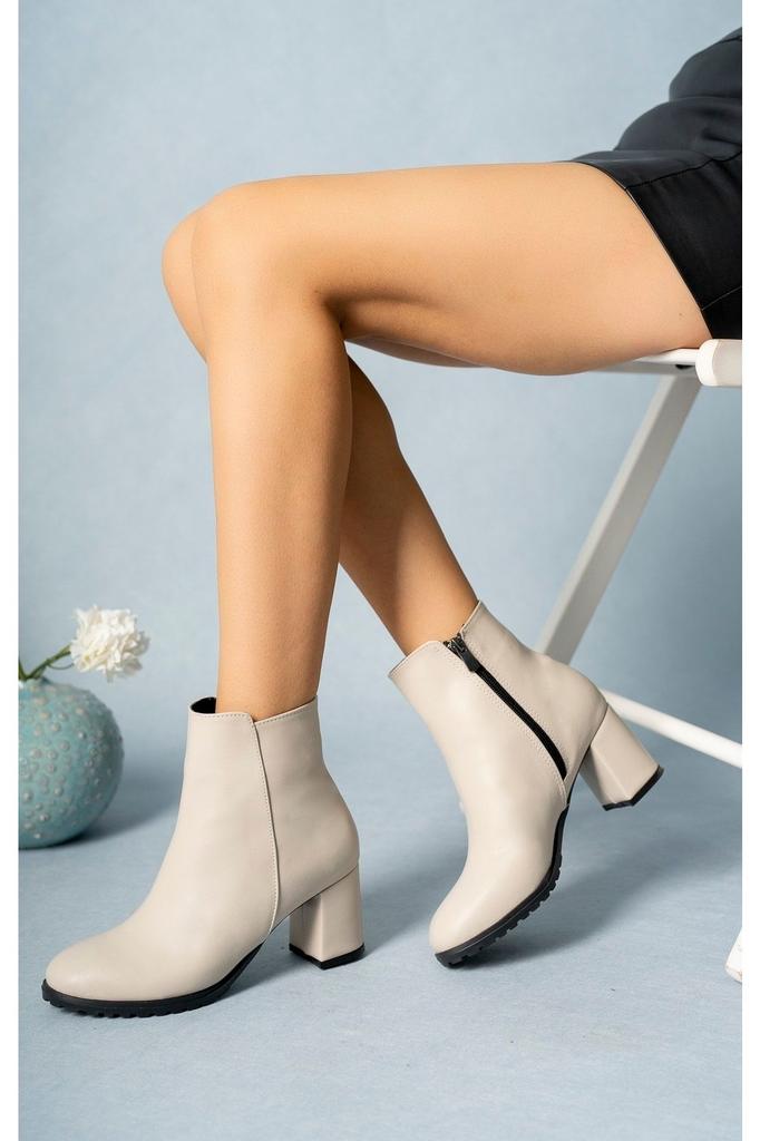 Women Modern Stylish Fashion Women Black Vegan Leather Heeled Boots Women Black