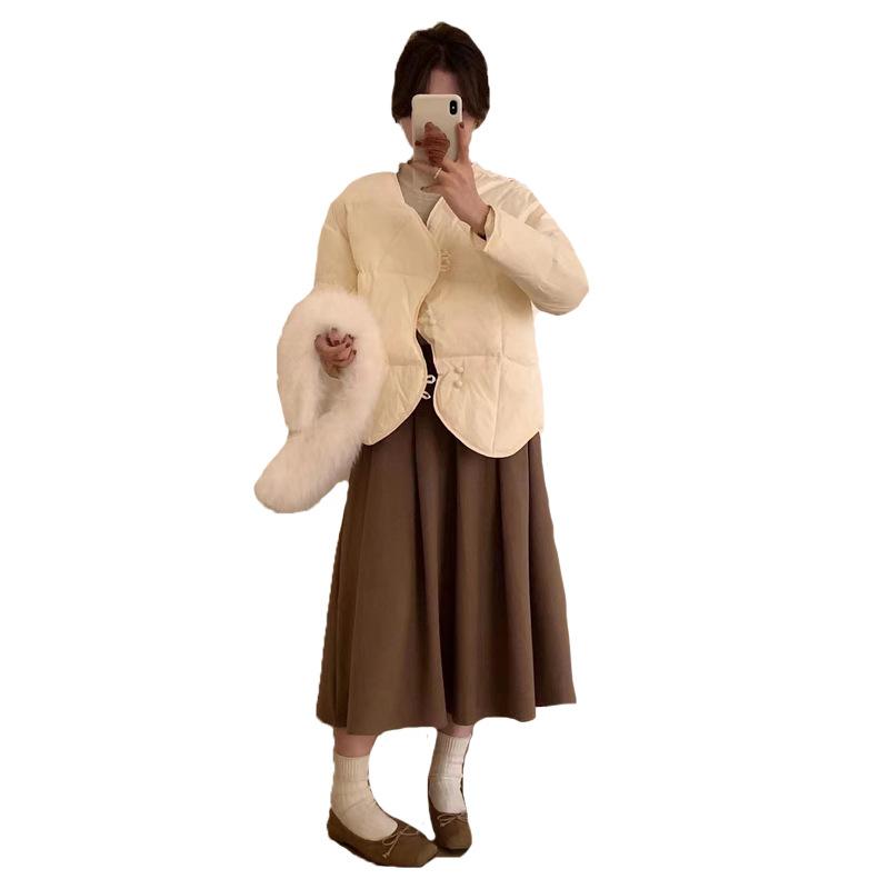 Fox scarf short down jacket women's 2024 winter fashion design sense irregular warm small jacket tide