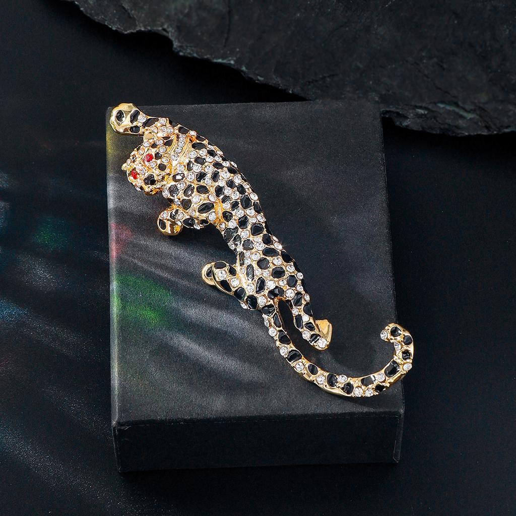 European and American Alloy Diamond-encrusted Leopard Clothing Pin Men's Blazer Corsage High-end Animal Dress Brooch