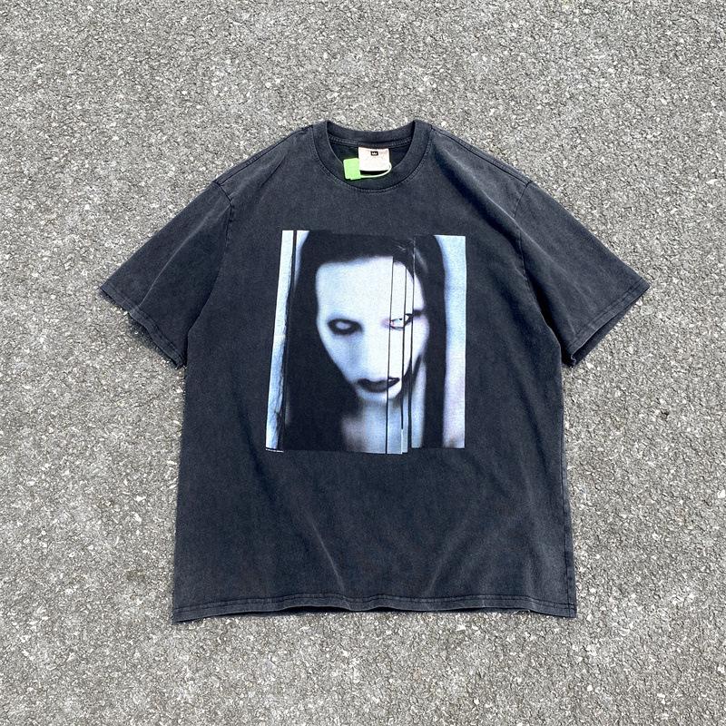 

Trendy European & American Ink-Printed Distressed Black Marilyn Manson T-Shirt L (European Size)