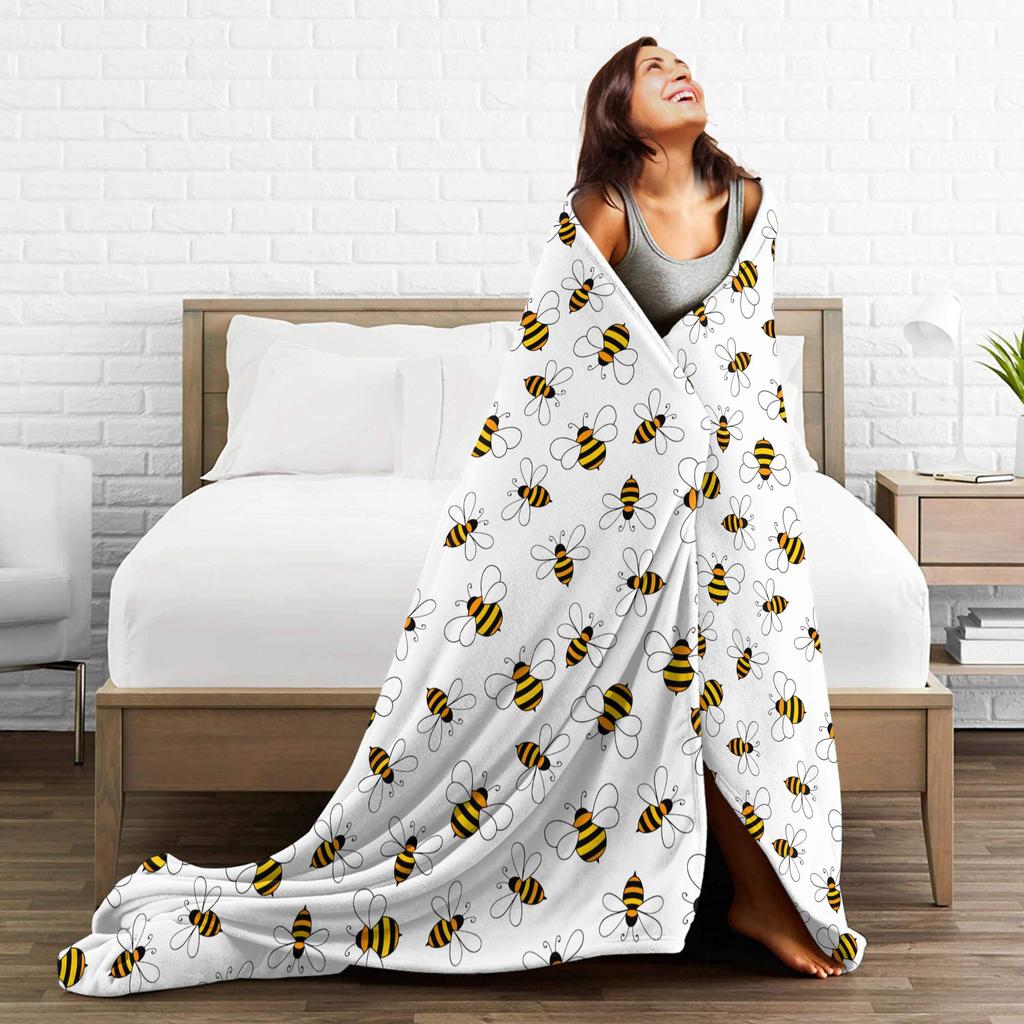 Bee in honeycomb and flowers Blankets Quality Soft Warm  Bedding Throws Winter Travel Couch Chair Sofa Bed Graphic Bedspread
