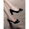 Sommer High-End Nackt Schwarz Lackleder Schleife Quadratische Spitze Dicke Ferse Einzelne Schuhe Damen Sanfter Stil Einzelne Schuhe