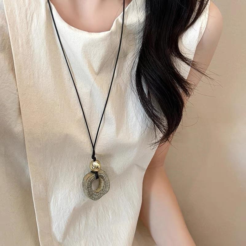 Korean Irregular Pendant Necklace Design Niche Personality Unique Versatile Sweater Chain