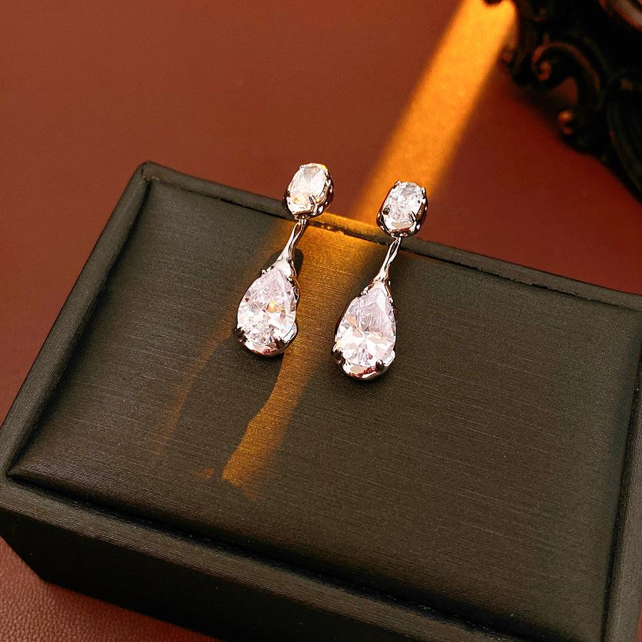 

Exquisite Oval Zircon Water Drop Earrings for Women Girls Light Luxury Temperament Dangle Earrings Wedding Jewelry Accessories