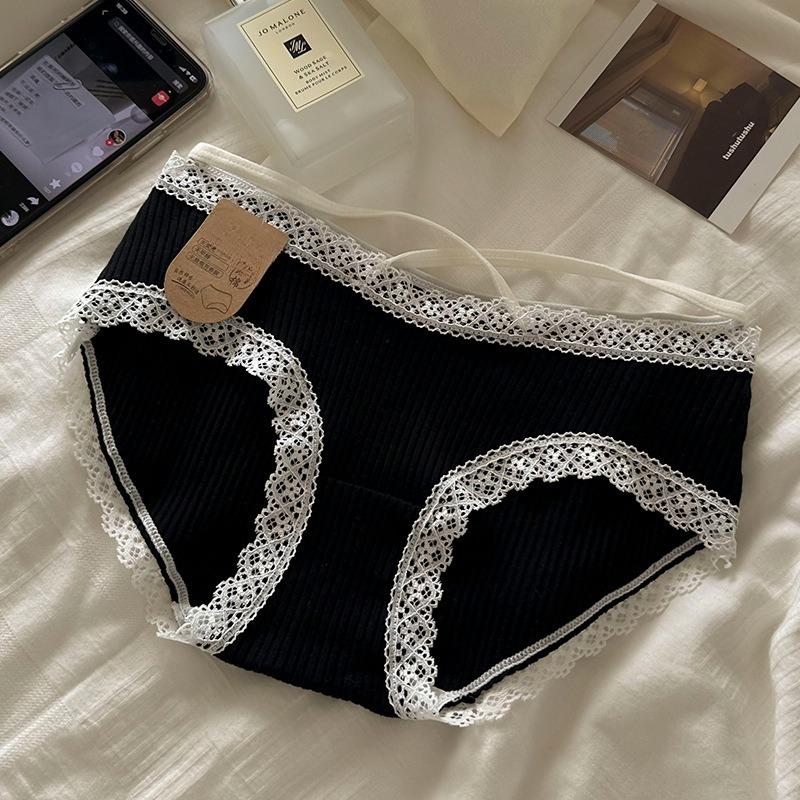 

Ladies Spring and Autumn Sweet Sexy Cross Lace Edge Pure Cotton Antibacterial File Middle Waist Triangle Briefs XL