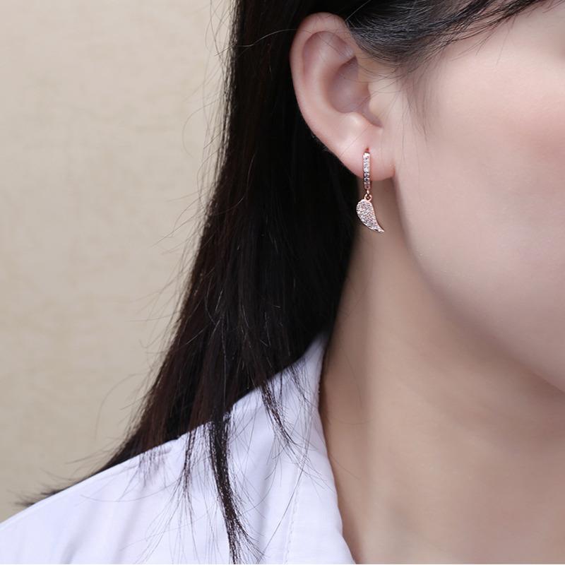 BELLA BOX Pure Silver Gold-plated Vacation Style Earrings With A Light Luxury And High-end Feel, Slightly Inlaid Zircon Ear Buckles