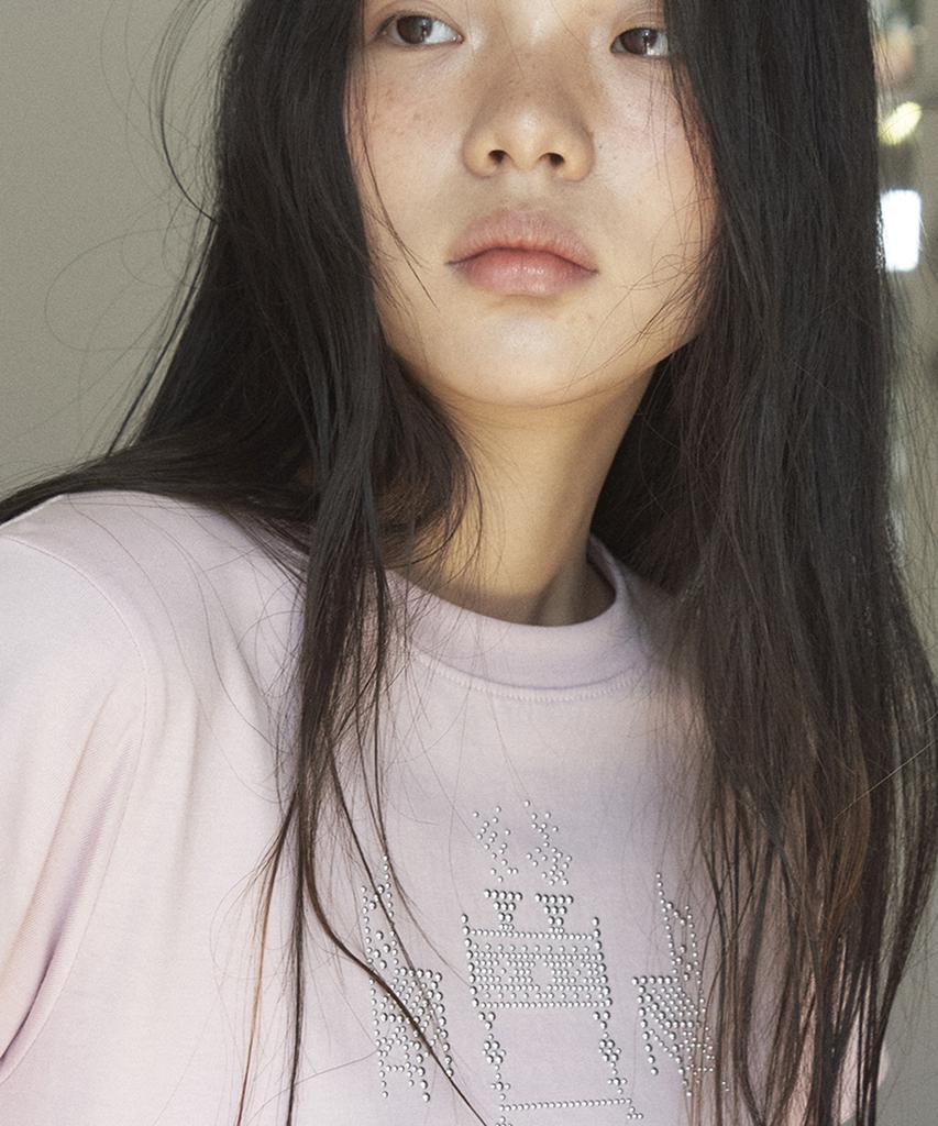 Yeongmailweeo Dinner Table T-Shirt (Pink)