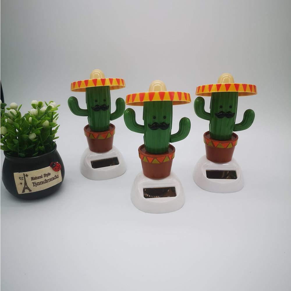 1 STuks Auto Ornamenten Zonne-Ornamenten Schommelhoofd Cactus Vormige Ornamenten Cadeau Creatieve Interieur Auto Benodigdheden Auto Poppetje Ornamenten