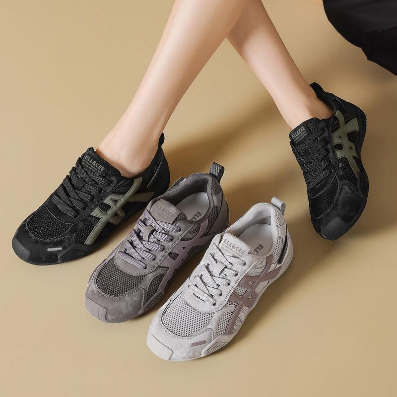 2026 Spring Women's Retro Color Block Lightweight Mesh Training Shoes - Breathable, Soft Sole, Fashionable and Casual.