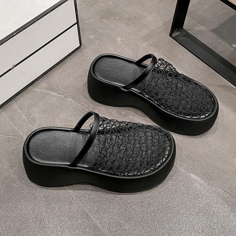 Niche design cool slippers summer 2025 new hollow word with bag drag thick bottom fishing net cool slippers women