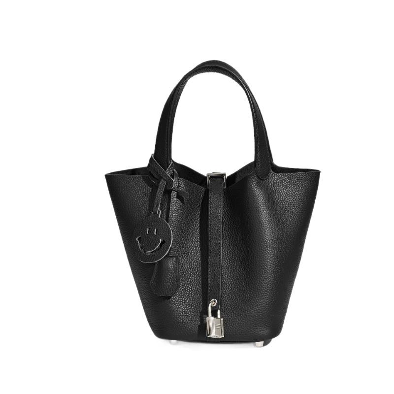 New leather vegetable basket bag women's bag bucket bag large-capacity handbag fashionable senior commuter bag light luxury bag