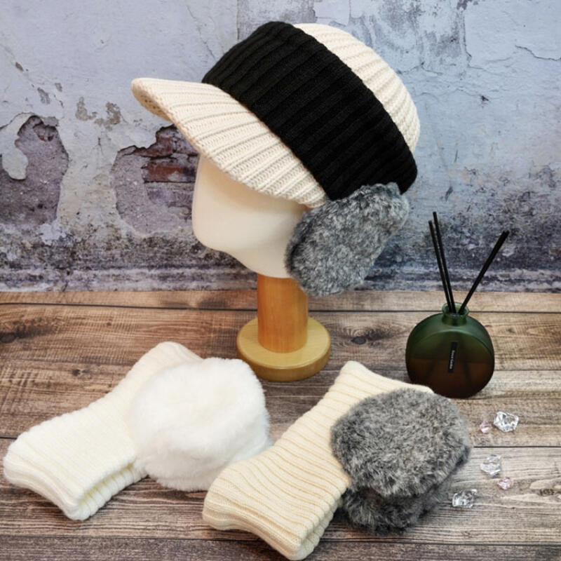 Women s Winter Golf Sun Cap with Band Earflap and Earflap Knit Hat Knit all-in-one_Beige