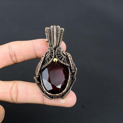 Incroyable grenat pierre précieuse fait à la main pur fil de cuivre enveloppé pendentif bijoux