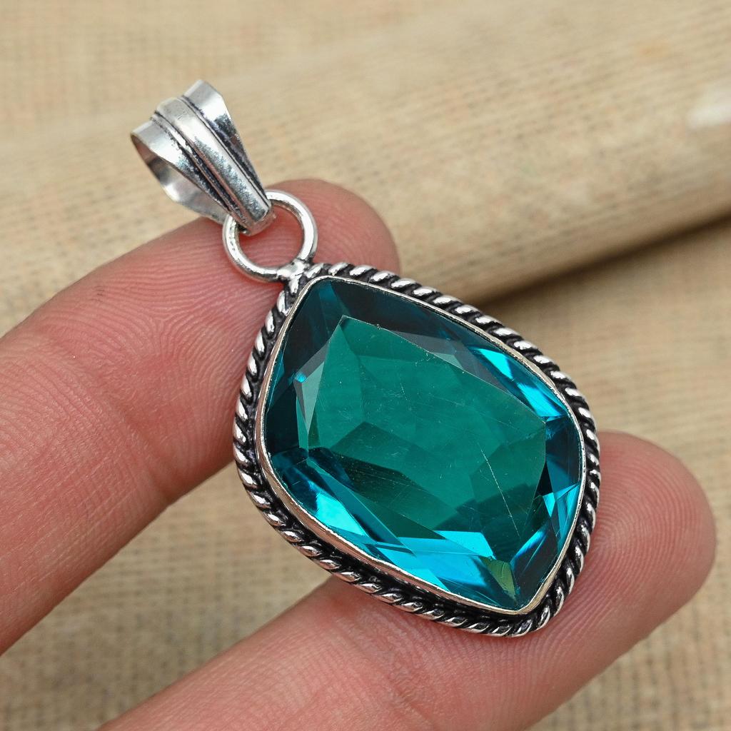 Indicolite Tourmaline Gemstone 925 Sterling Silver Pendentif fait à la main pour les femmes Cadeau