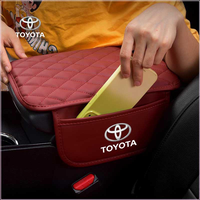 Podložka na opěrku ruky do auta z PU kůže Box na kapesníky Výšková podložka Box na opěrku ruky pro Toyota Chr Corolla Camry Rav4 Yaris Hilux Prius Avensis Auris Prado Verso Fortuner