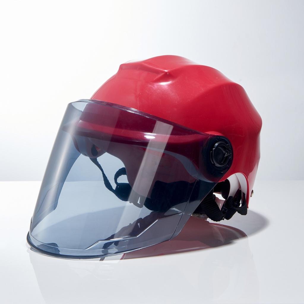 Electric motorcycle helmet Men's and women's sun protection half helmet Four seasons helmet Electric car lightweight protective cap