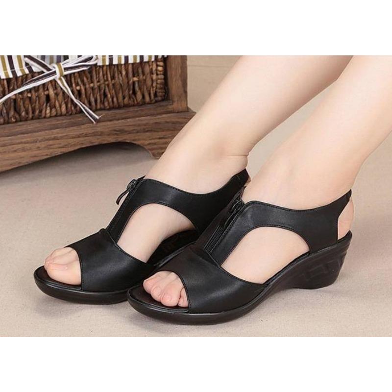 Comfortable Soft Soled Mother's Shoes Large Slope Heel Women's Shoes Casual Sandals