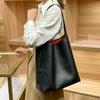 Hot Selling Leather Bucket Bag for Women, New Autumn and Winter Large Capacity Commuting Tote Bag, Crossbody Shoulder Bag, Large Bag