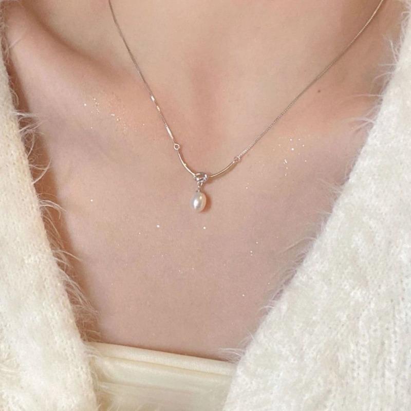 New Xiangyun Ping An Necklace Light Luxury Niche Premium Chinese Ruyi Temperament Long Life Lock Clavicle