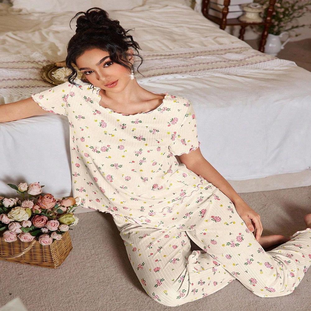 

New 2026 Women s Retro Floral Pajama Set for Spring & Summer, Lace-Trimmed O-Neck Short-Sleeve & Long-Pant Set 1XL