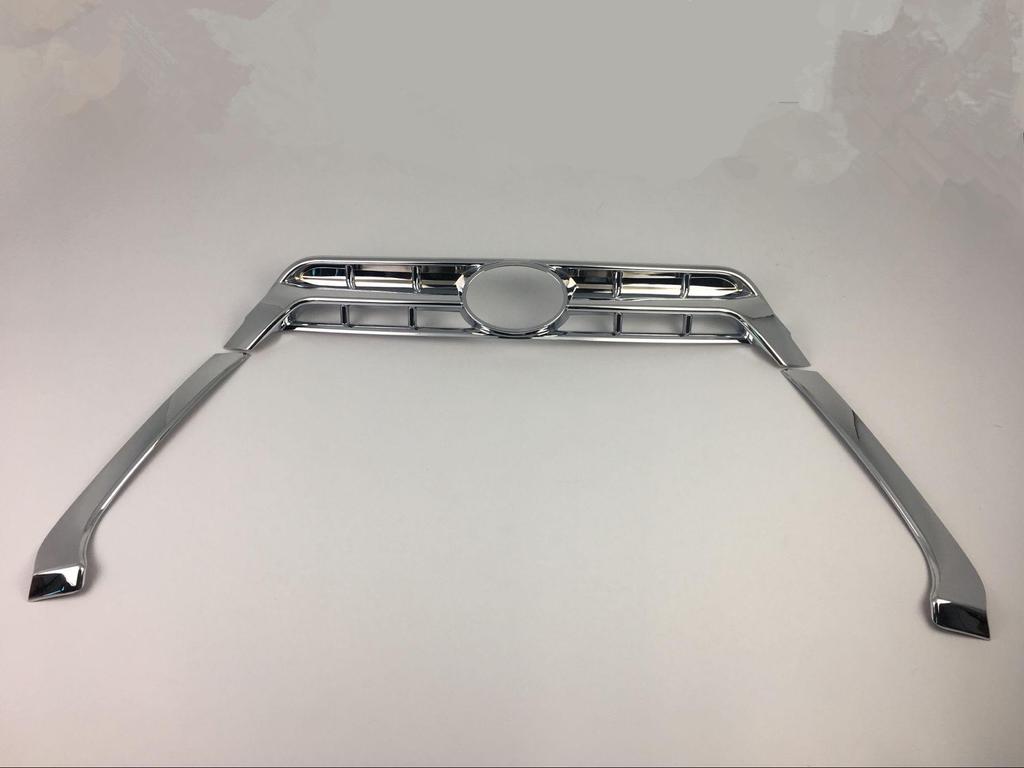 14 Yaris Zhixuan Center Grille & Figure-Eight Trim Modification