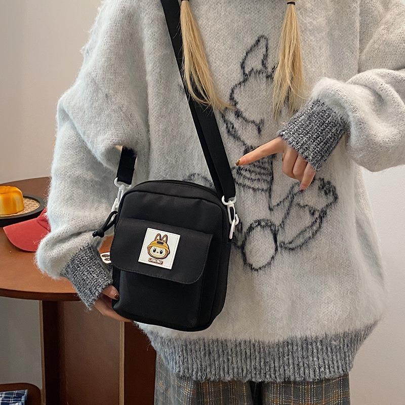 Small Bag Female Cartoon Girl Student Shoulder Bag Versatile Mobile Phone Bag Travel Small Satchel Fashion Messenger Bag