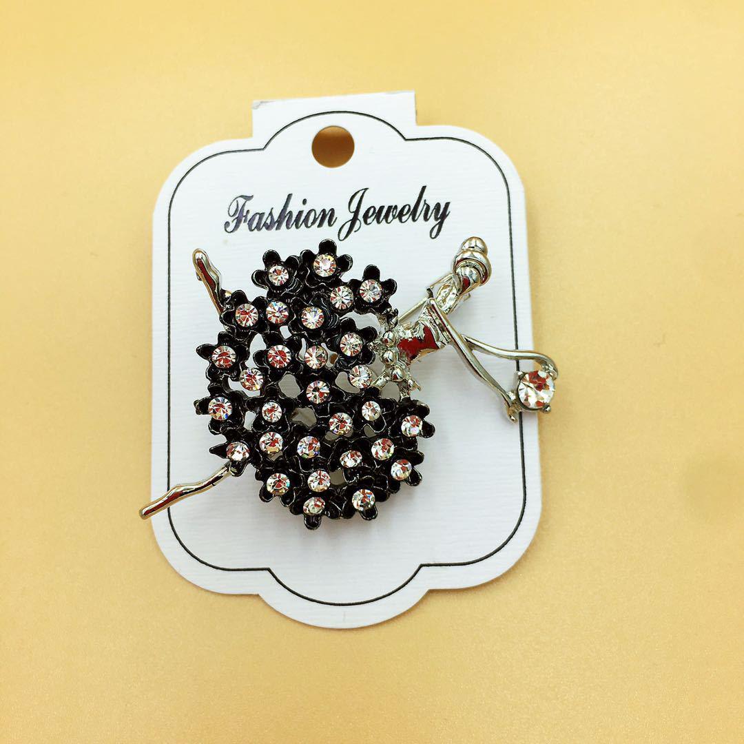 

Брошь с изображением балерины - Милая булавка для сумок и шарфов