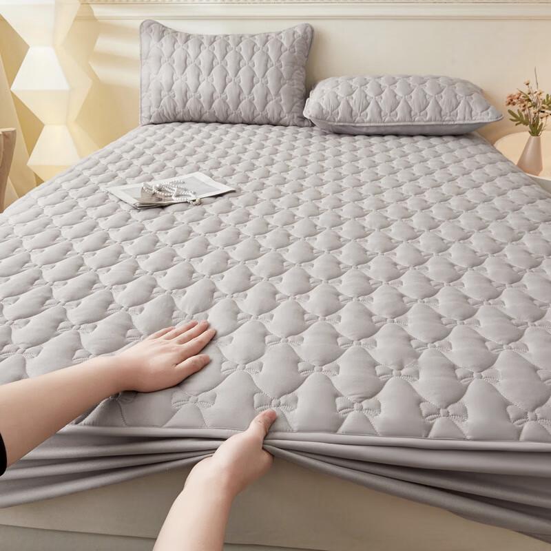 Red Bean Class A Padded Fitted Mattress Protector