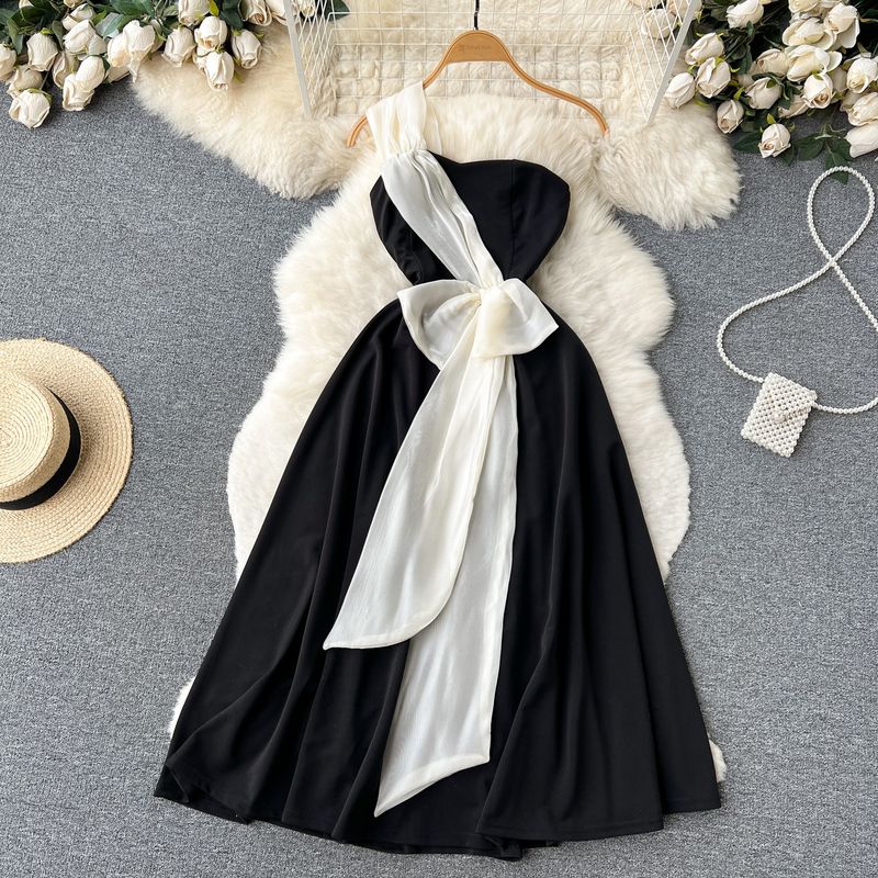 

Summer Black and White Contrast Color Slim-Fit Evening Dress Princess Dress Black L
