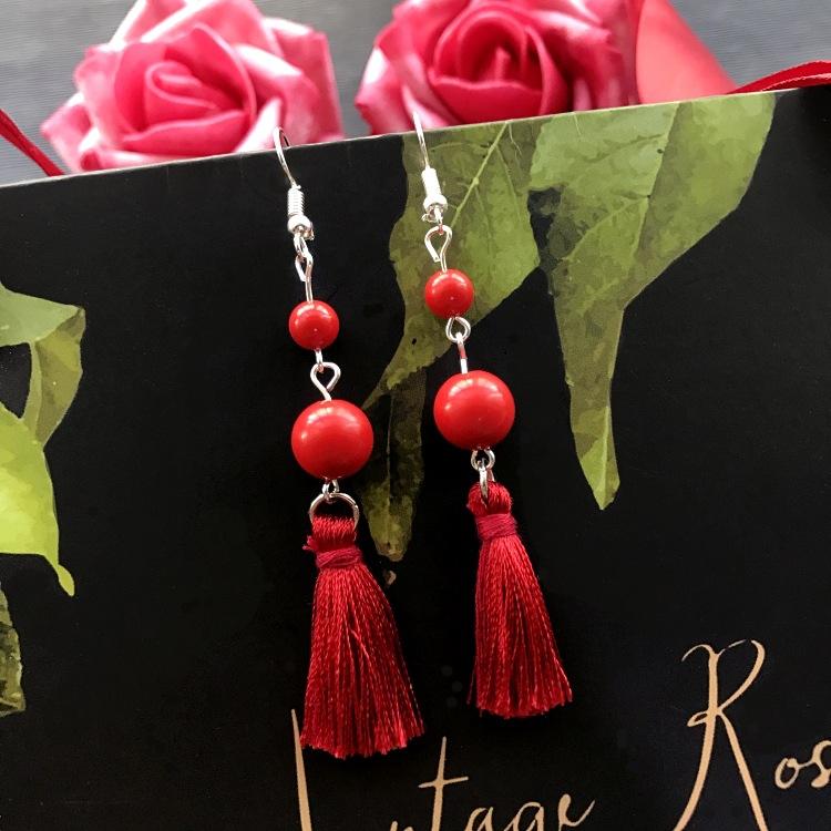 Klassische Mode rote Zinnober Quastenohrringe Retro romantische Rosenblüten Ohrringe Weiblichkeit vielseitige Brautohrringe