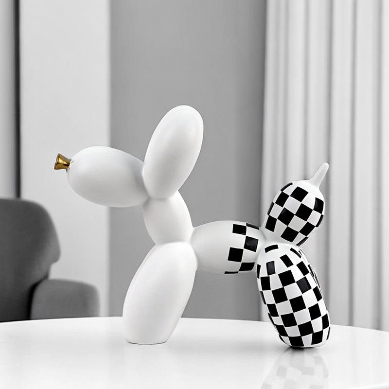 Creative Design Black and White Chessboard Plaid Gold Mouth Balloon Dog Ornament Home Living Room Fine TV Cabinet Plush Decoration Crafts