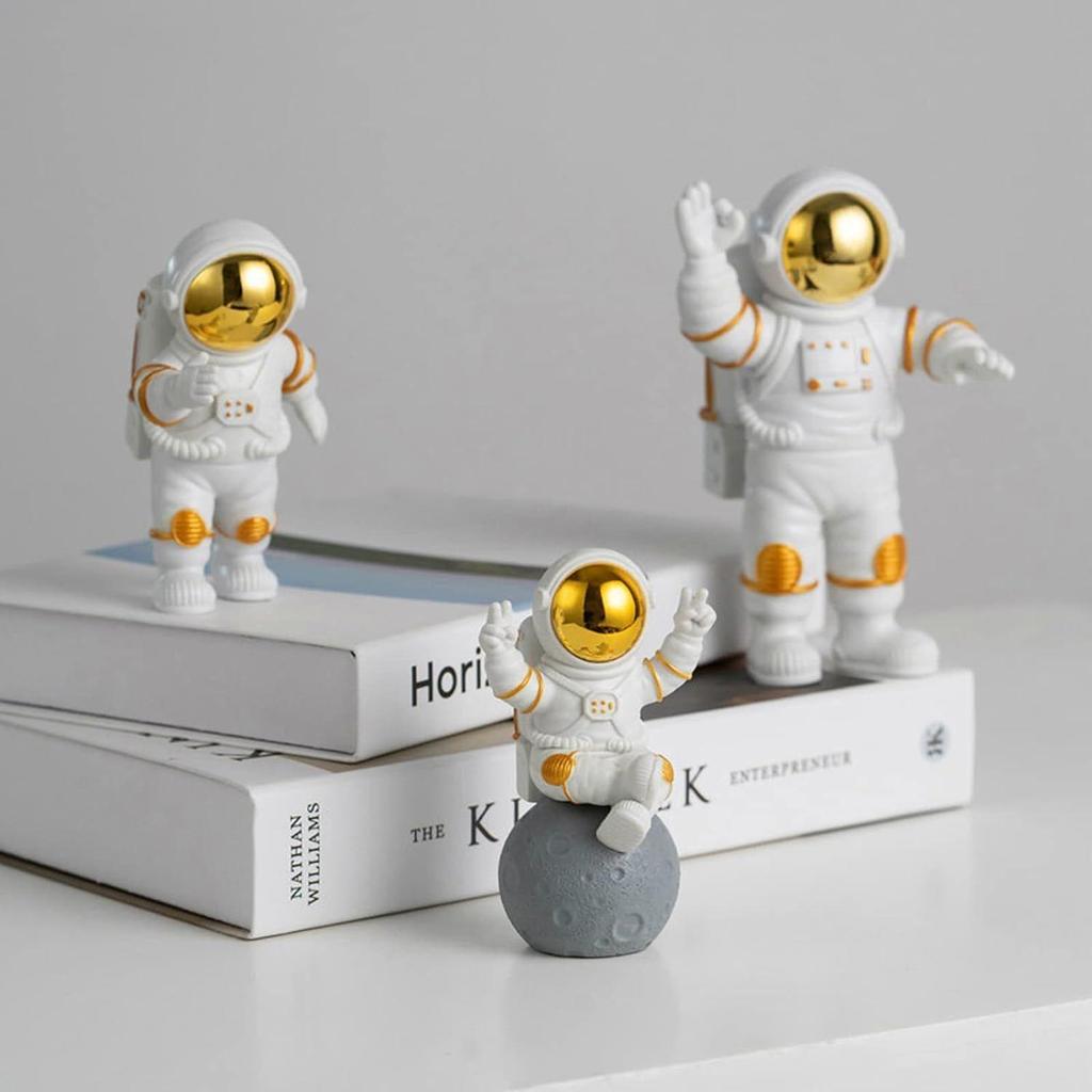 3pcs Astronaut Figurine Home Decor Astronaut Statue Study Office Desk Decor Showpiece Gift Decoration Accessories Outer Space PVC Sculpture (Golden)