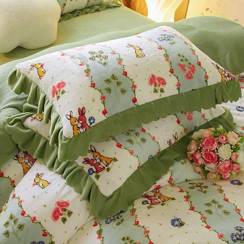 Winter Milk Velvet Pillowcase Thickened Pair Set 48x74 Student Dormitory Lace Printed Female Pillowcase