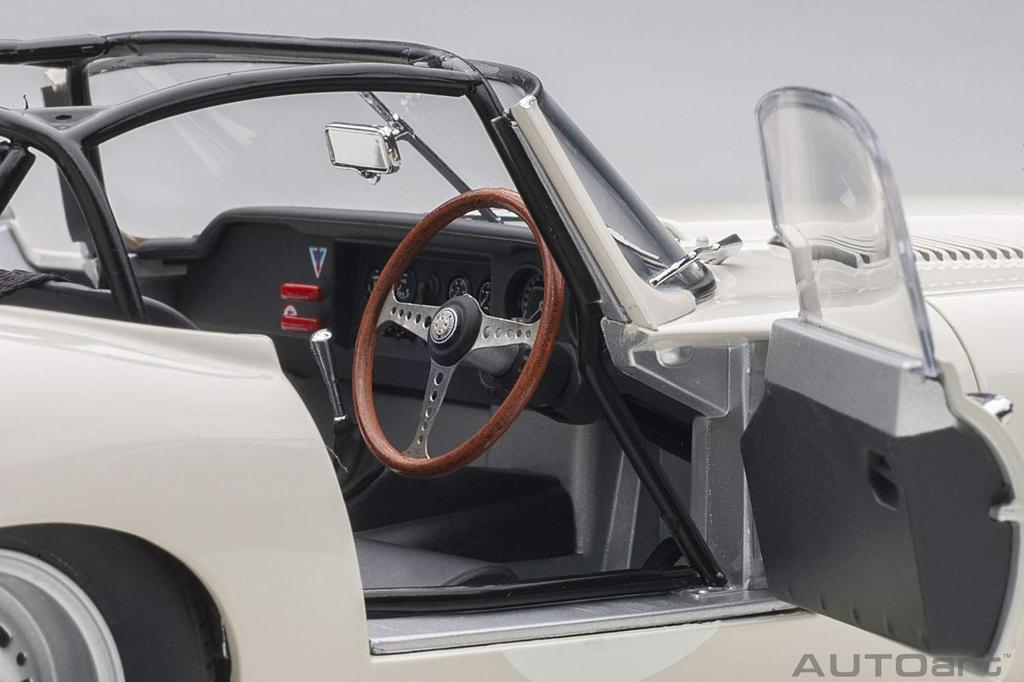 AUTOart Jaguar Lehký typ E Bílý Hotový Produkt 1/18