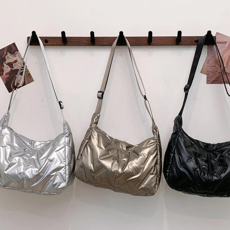 Bolso de Mano Ligero de Nailon Plateado para Niñas Bolso Dumpling Gran Capacidad Bolso de Hombro Cruzado Bolso Tote de Algodón Espacio Brillante Bolsos