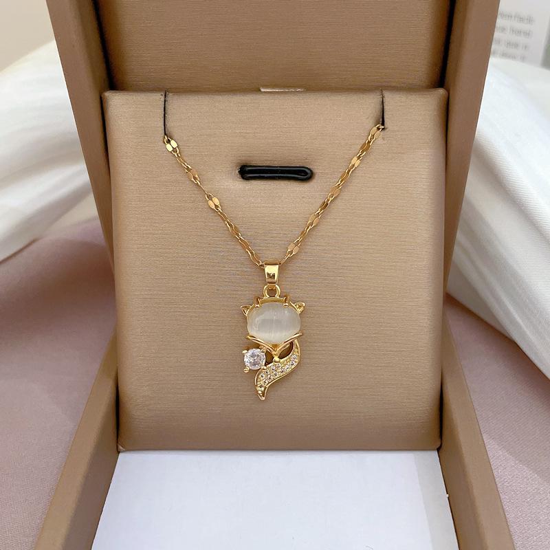 Light Luxury Micro-Inlaid Real Gold Fox Opal Necklace Women'S New Collarbone Chain Light Luxury Niche Design Sense