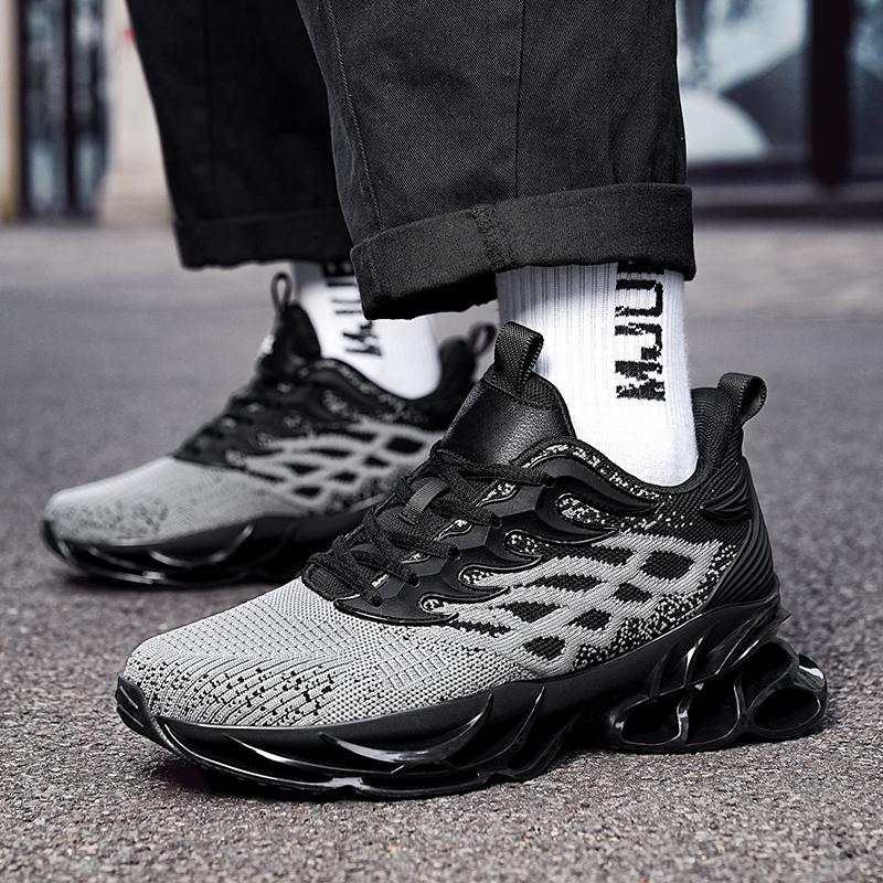 Fashion Men Sneakers Breathable Casual Shoes High Quality Antiskid Damping Sports Shoes Outdoor Comfortable Mesh Shoes Zapatillas Black