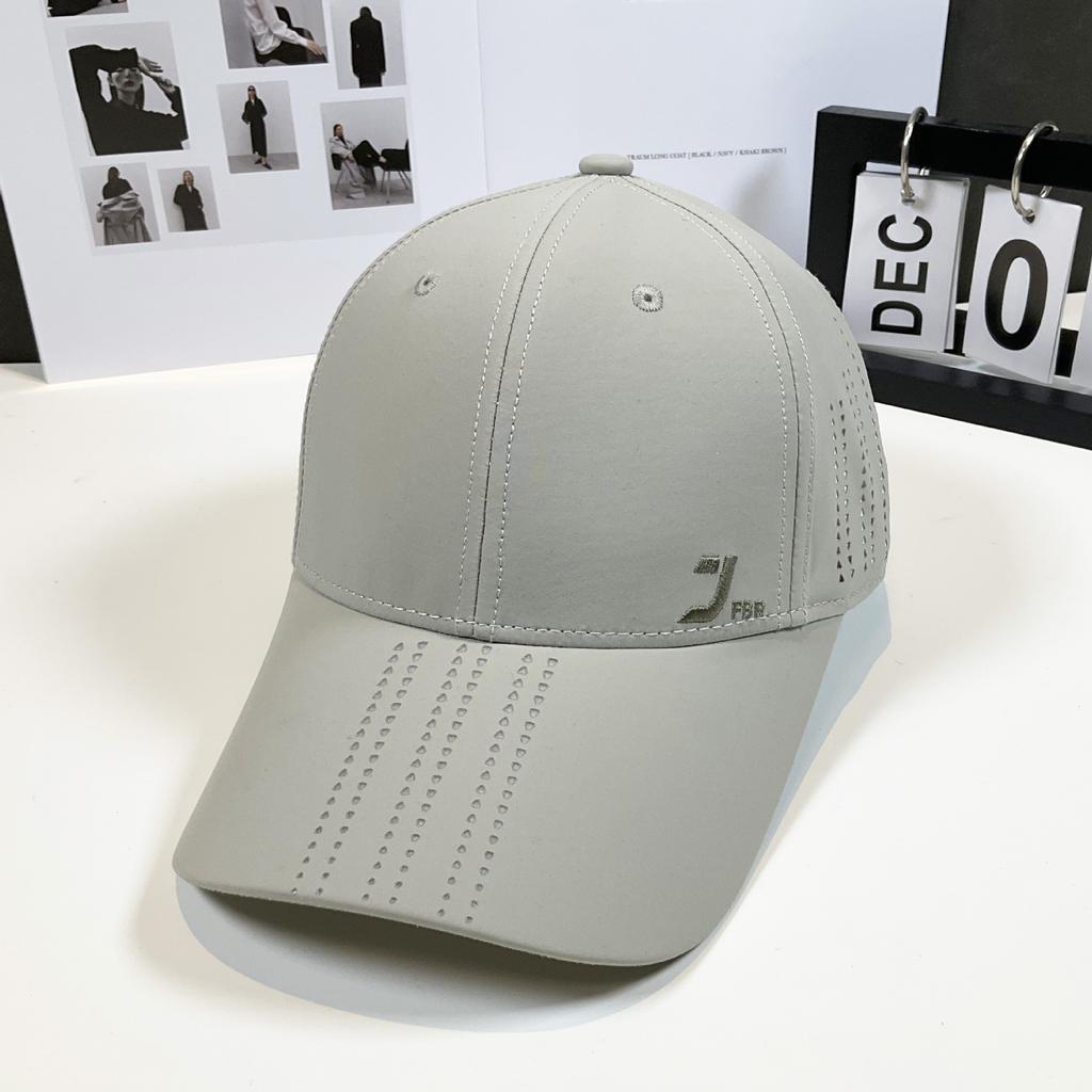 Spring And Summer High-End Fashion Baseball Cap Simple Casual Versatile Outdoor Travel Shade Sports Cap
