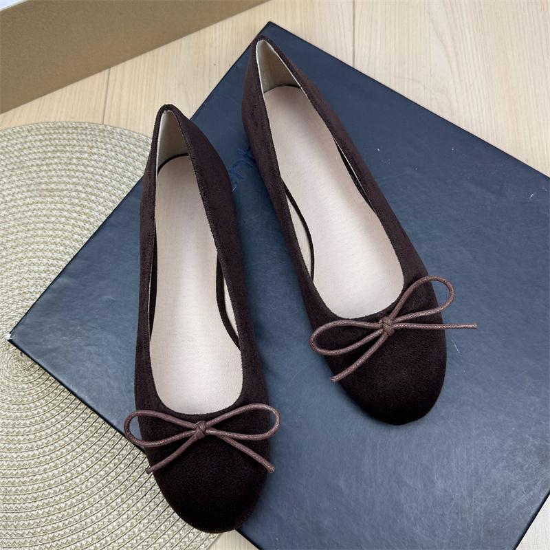 Fashion Flat Shoes for Women's 2025 New Retro Ballet Shoes Butterfly Knot Suede Shallow Round Toe Women's Shoes Large Size 44 43 42