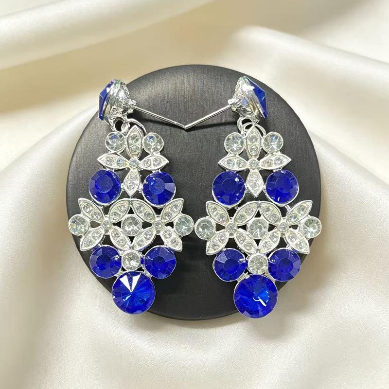 Elegant Court-Style Silver Needle Tassel Earrings with Diamond Accents