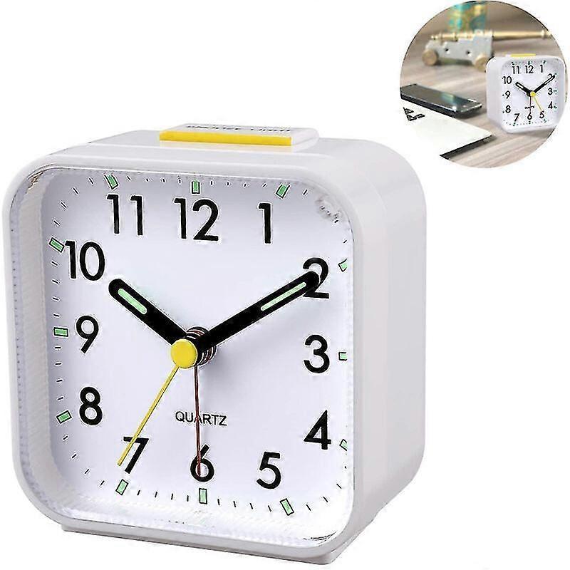 Stiller Analog-Wecker ohne Ticken, Sanftes Wecken, Pieptöne, Lautstärke erhöhen, Schlummerfunktion und Batteriebetriebene Lichtfunktionen, Einfache Einstellung, Weiß