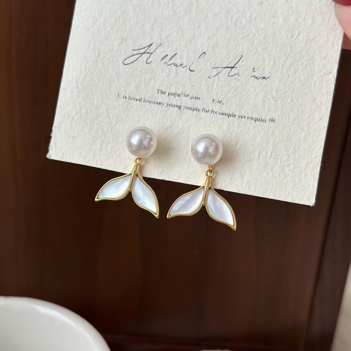 Elegant French Mother-of-Pearl Fishtail Stud Earrings - Simple, Chic Design