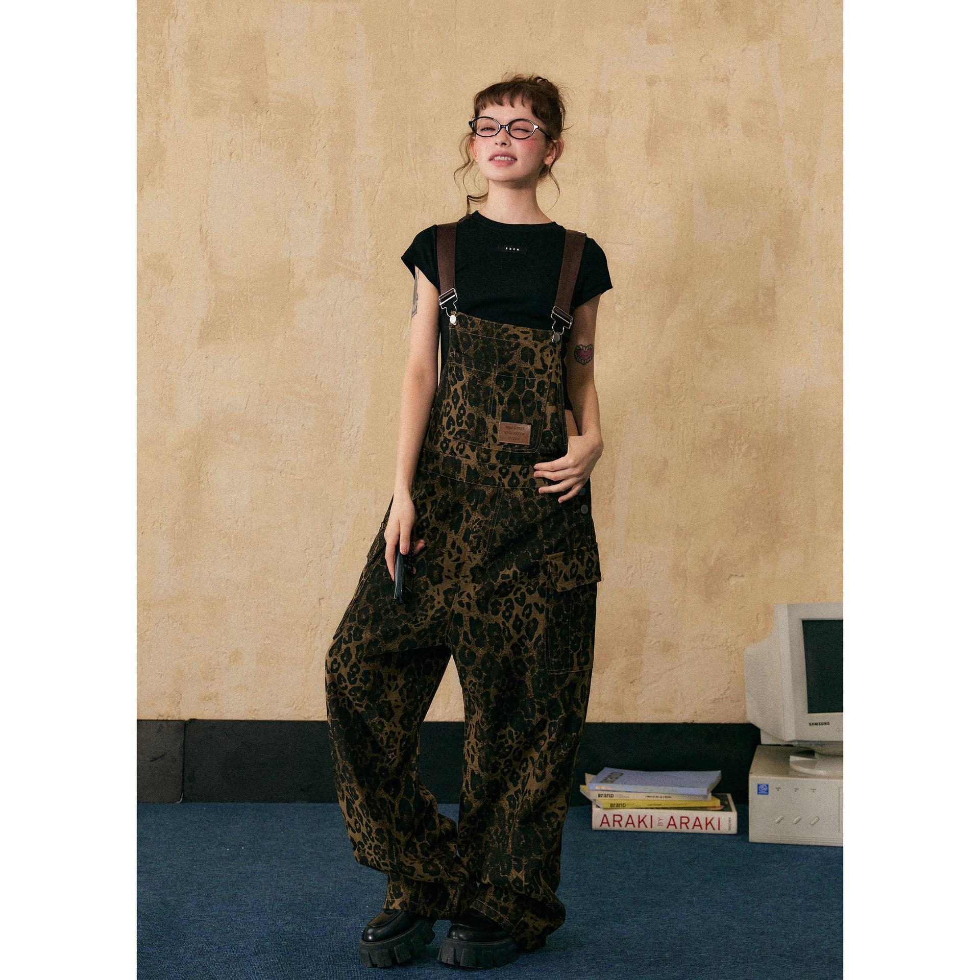 

Женский американский ретро джинсовый комбинезон с леопардовым принтом 2025 - Уличный стиль, Свободный крой, Прямые штанины, Нишевый летний стиль L цветной печати леопарда